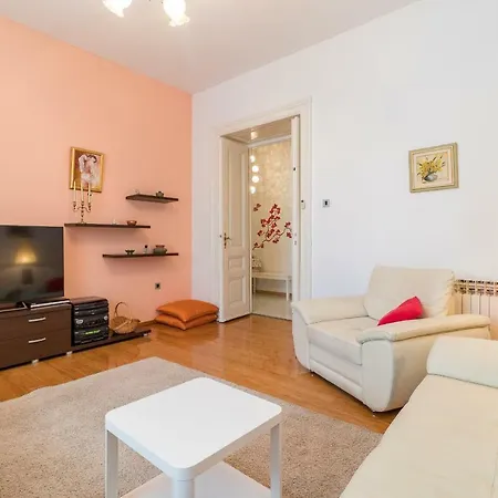 Vesna Apartamento